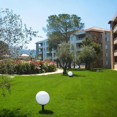 In Corsica Near Palombaggia アパート *