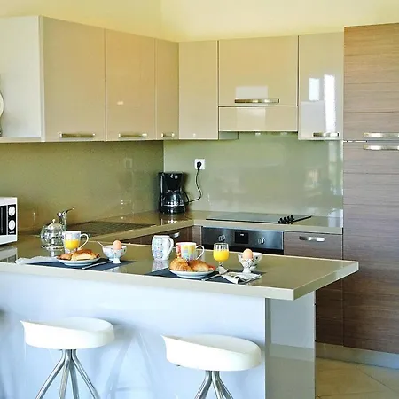 アパート In Corsica Near Palombaggia ポルトヴェッキオ