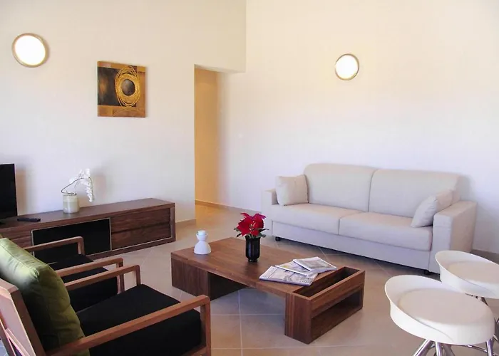 In Corsica Near Palombaggia 公寓 *