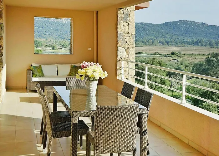 In Corsica Near Palombaggia 维琪奥港